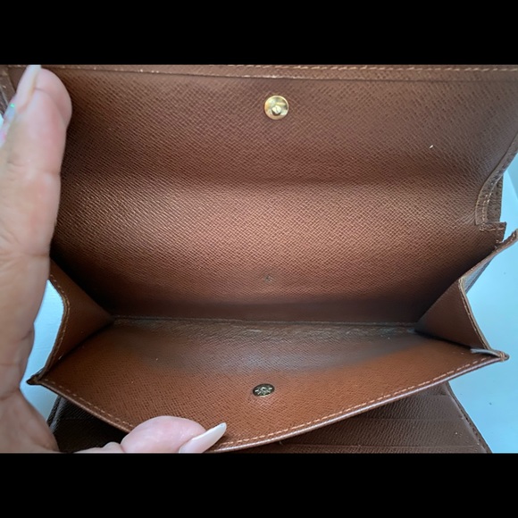 SOLD Louis Vuitton Trifold Long Wallet - Picture 6 of 16